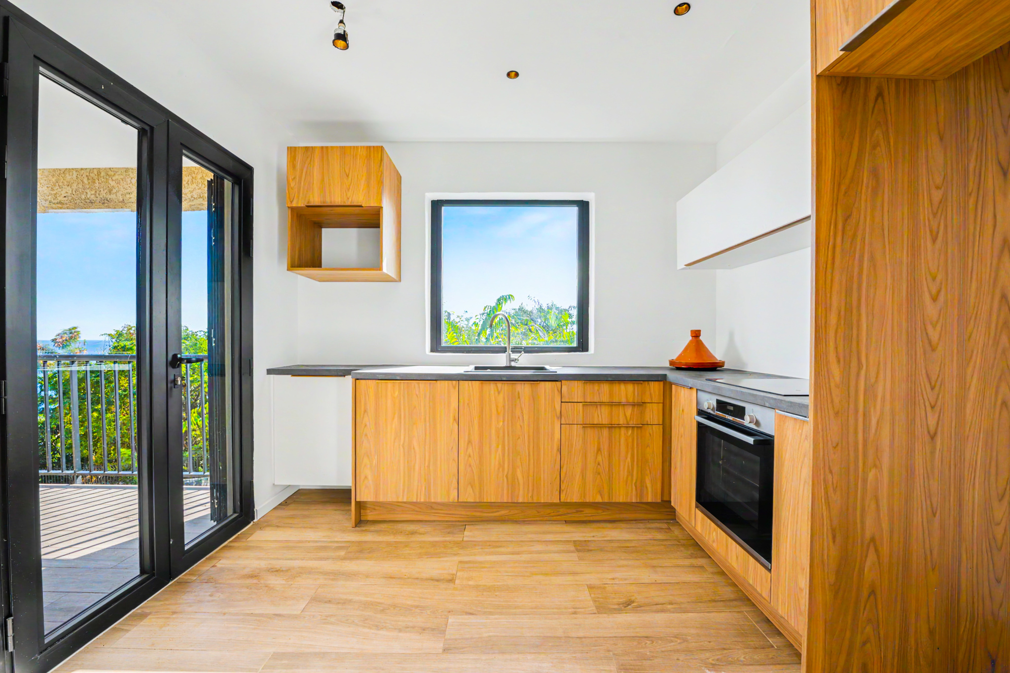 RARE SUR SECTEUR VILLA T4 LA POSSESSION (DEBUT DES RAMPES) LA REUNION