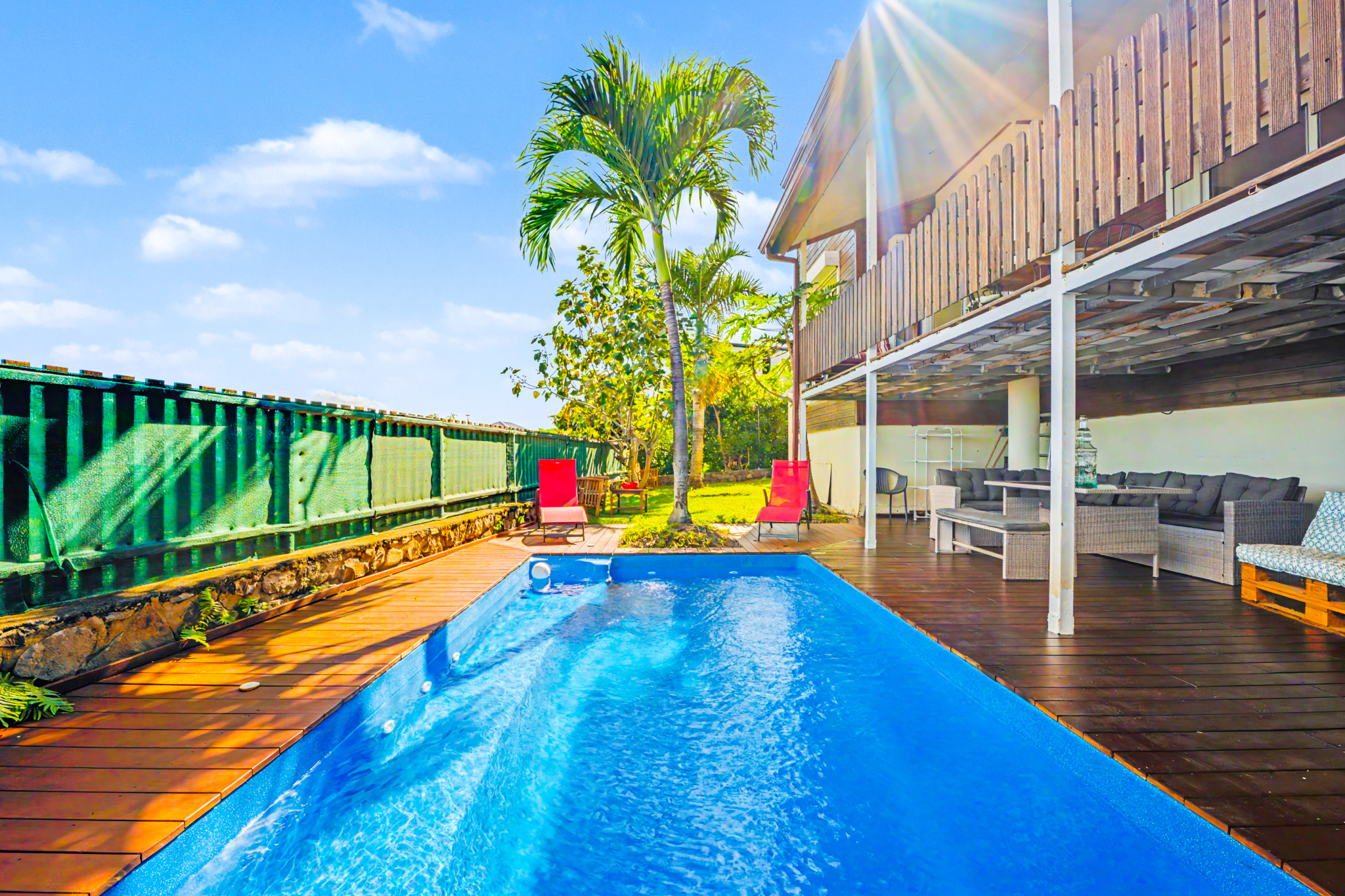 LA POSSESSION - VILLA T5 AVEC PISCINE - VUE MER - GARAGE