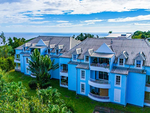 LA POSSESSION (LA REUNION) - APPARTEMENT T3 AVEC PISCINE QUARTIER RAVINE A MALHEUR