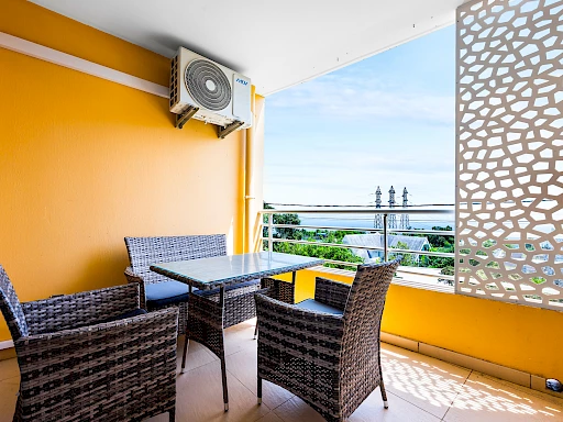 SAINTE CLOTILDE (BOIS DE NEFLES) - APPARTEMENT T2 LIBRE VUE MER
