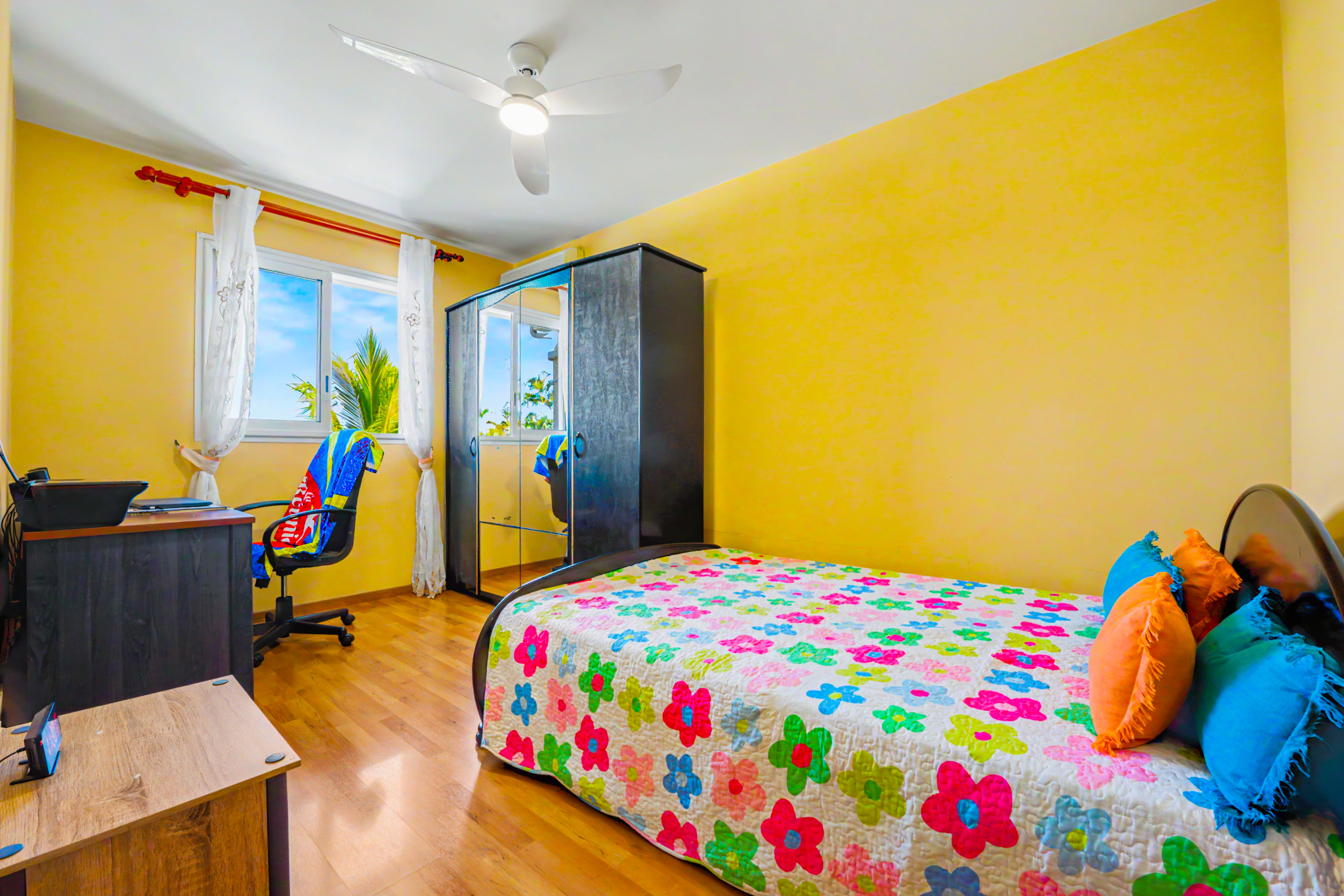 LA POSSESSION (LA REUNION) - MAISON T5 AVEC PISCINE ET GARAGE QUARTIER SAINT LAURENT