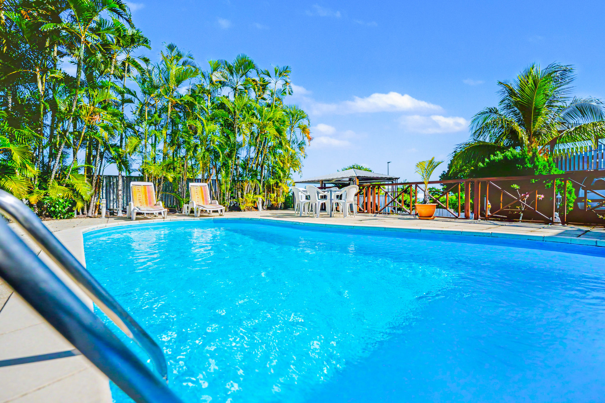 LA POSSESSION (LA REUNION) - MAISON T5 AVEC PISCINE ET GARAGE QUARTIER SAINT LAURENT