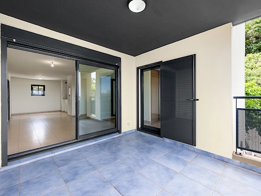 ST DENIS (BAS DE LA BRETAGNE) - APPARTEMENT LIBRE T3 - Résidence TEC TEC - BOX 2 Véhicules