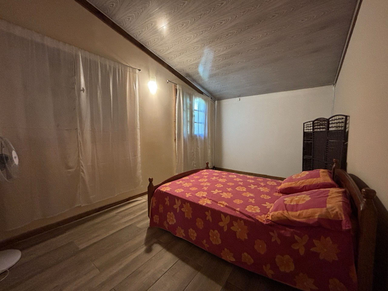 SAINTE ROSE - CHARMANTE VILLA T3