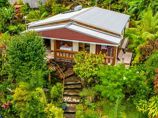 SAINTE ROSE - CHARMANTE VILLA T3