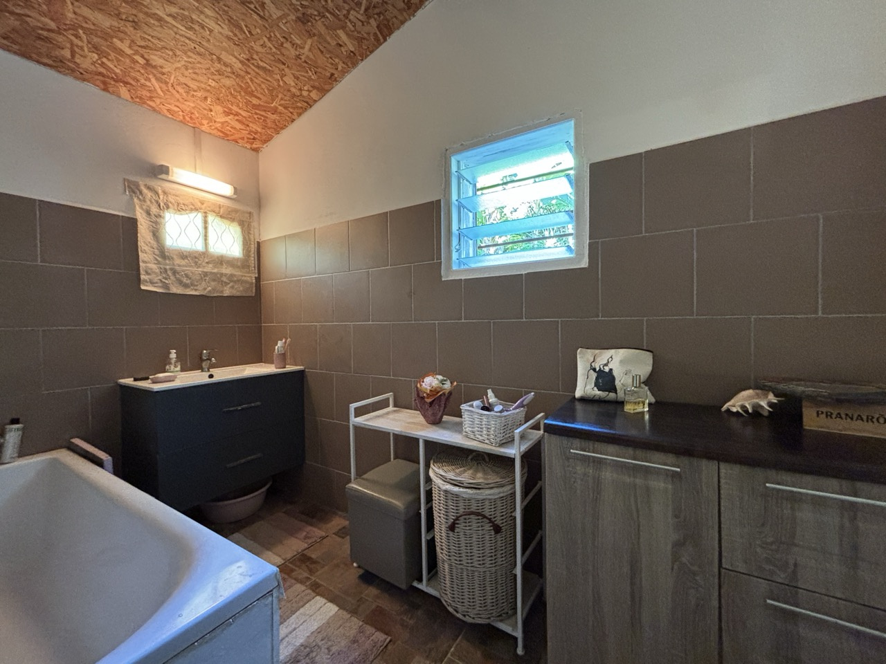 SAINTE ROSE - CHARMANTE VILLA T3