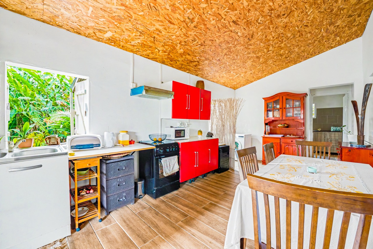 SAINTE ROSE - CHARMANTE VILLA T3