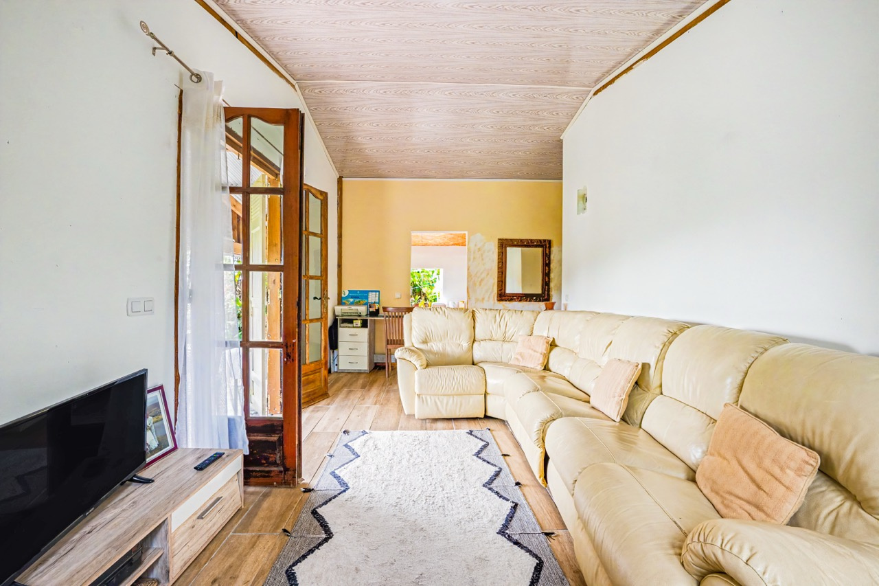 SAINTE ROSE - CHARMANTE VILLA T3
