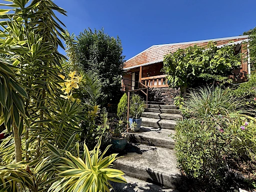 SAINTE ROSE - CHARMANTE VILLA T3