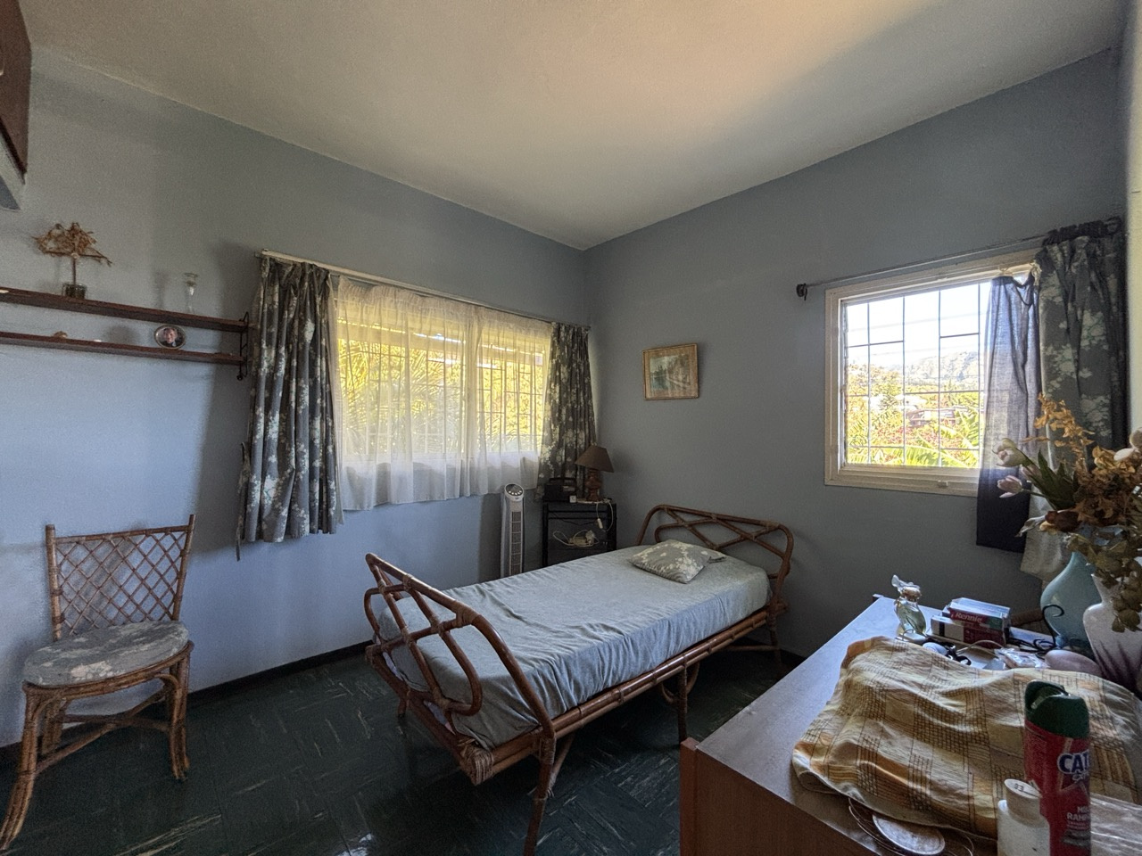 SAINT DENIS (REUNION) - MAISON T6 BAS DE MONTGAILLARD - TERRAIN 3 400m2