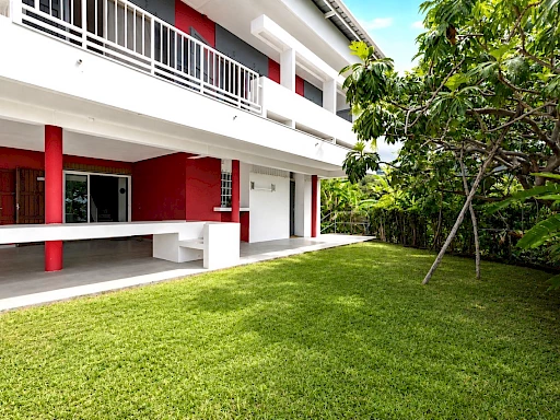 SAINT DENIS (REUNION) - MAISON T6 BAS DE MONTGAILLARD - TERRAIN 3 400m2