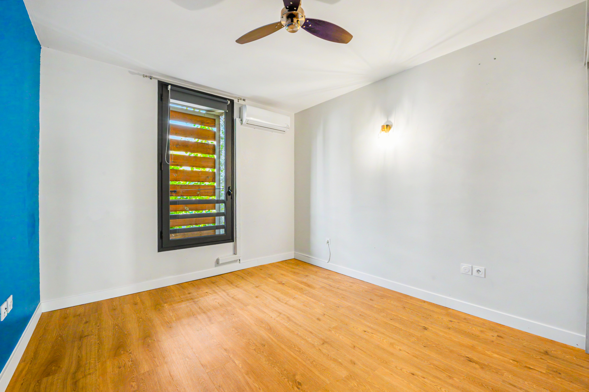 LA POSSESSION (COEUR DE VILLE) (REUNION) - APPARTEMENT T4  SECTEUR ECOQUARTIER