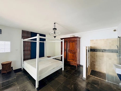SAINT GILLES LES HAUTS (LA REUNION) - LOCATION MAISON T4 MEUBLEE