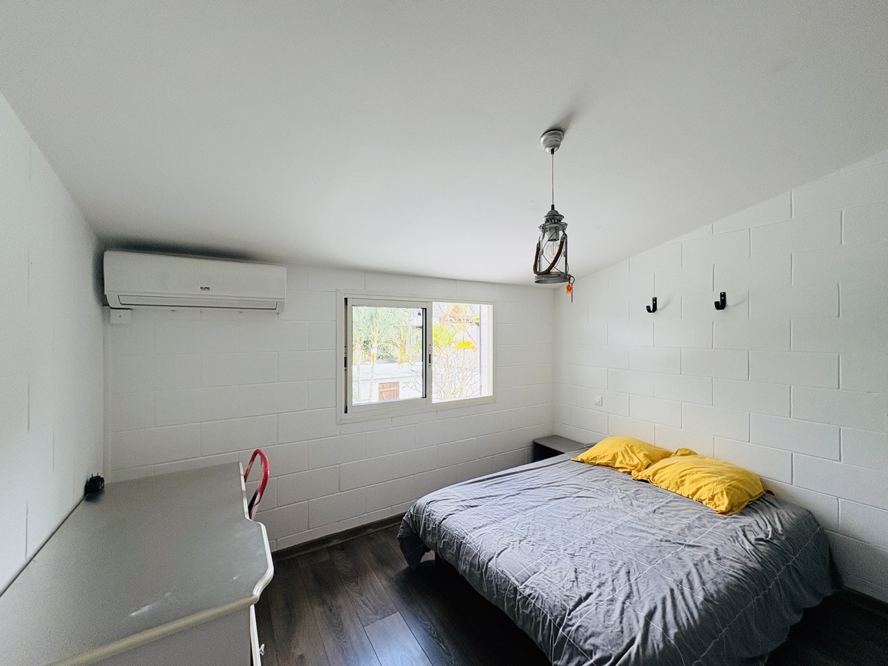 SAINT GILLES LES HAUTS (LA REUNION) - LOCATION MAISON T4 MEUBLEE