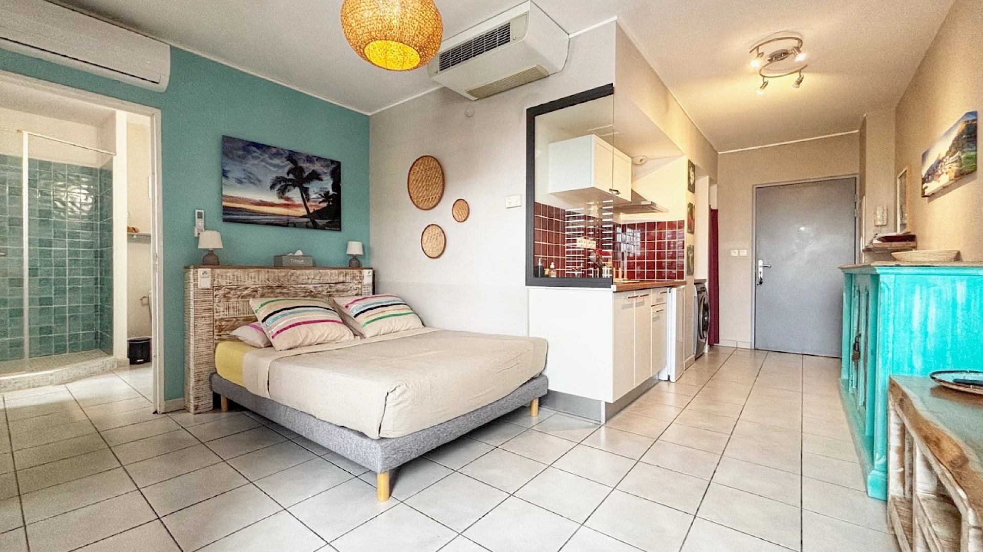 SAINT PIERRE (FRONT DE MER) ( REUNION) - Studio LIBRE- Résidence LE PATIO -
