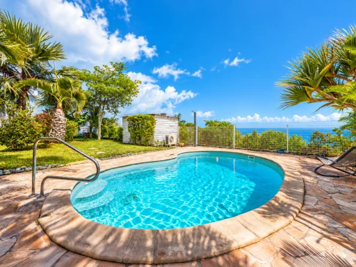 VILLA LA POSSESSION QUARTIER RAVINE A MALHEUR T5 AVEC PISCINE CHAUFFEE