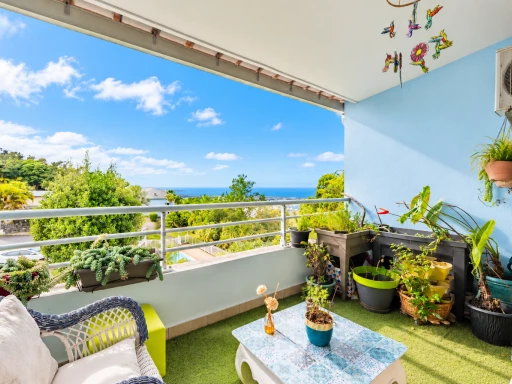 LA POSSESSION (LA REUNION) - APPARTEMENT T3 AVEC PISCINE QUARTIER RAVINE A MALHEUR