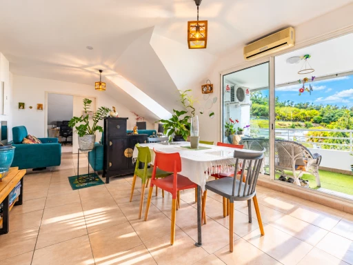 LA POSSESSION (LA REUNION) - APPARTEMENT T3 AVEC PISCINE QUARTIER RAVINE A MALHEUR